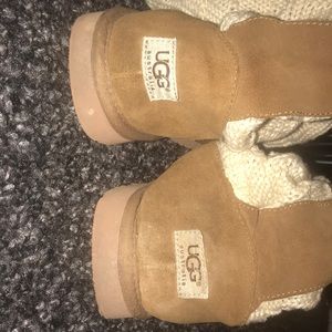 Ugg’s Size 9